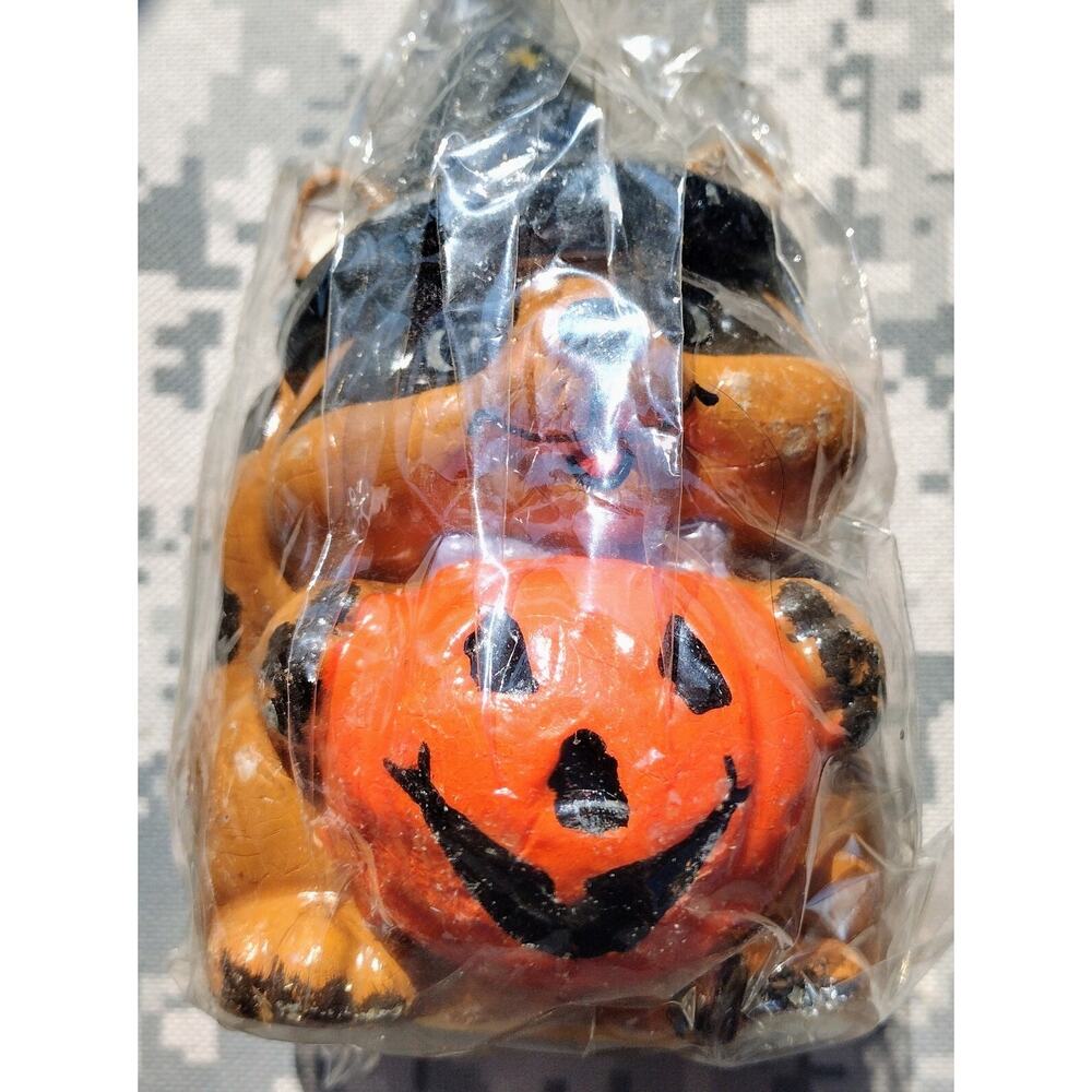 Vintage 1980's Halloween Masked Squirrel Jack O Lantern Candle NOS 5"